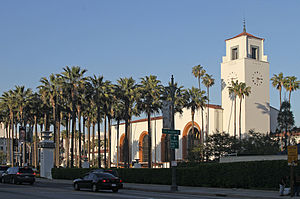 300px-Union_Station_profile,_LA,_CA,_jjron_22.03.2012